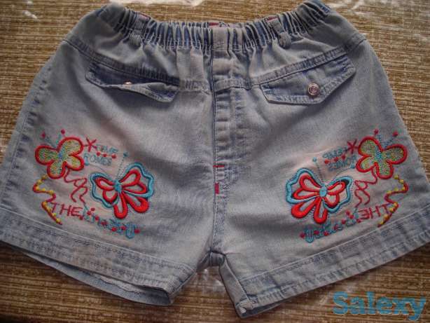 Джинсовые шорты на 7-9 лет, фотография 1