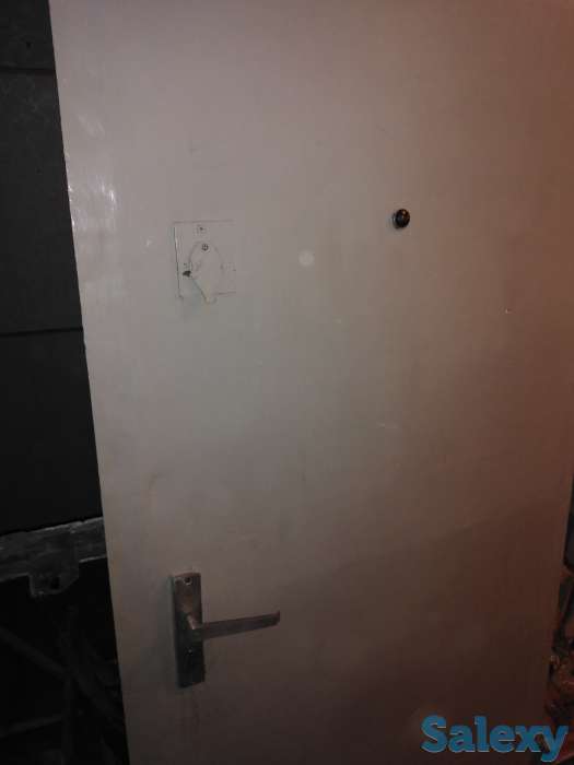 Продаю жел дверь и раму бу, фотография 2