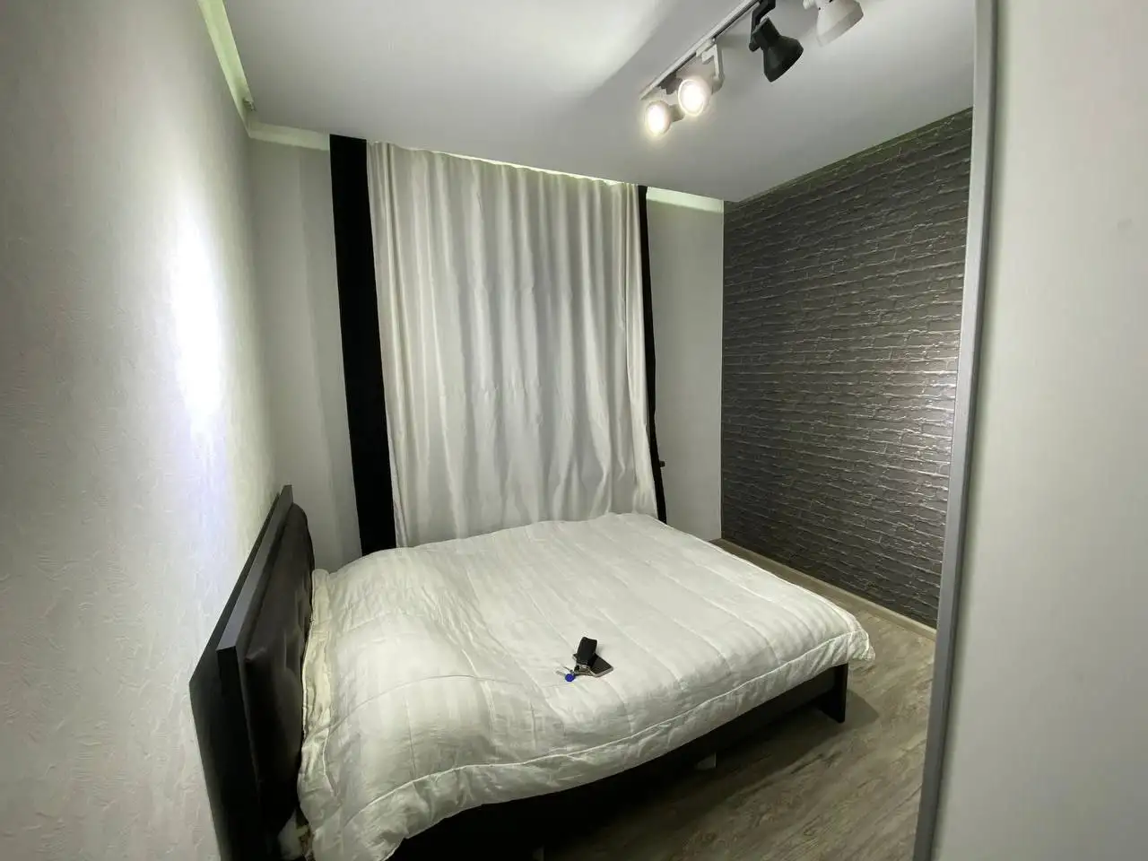 Продаётся квартира в Мирзо Улугбекском районе,массив Карасу 1, фотография 3