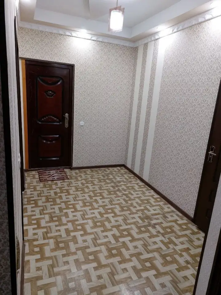 Продаю 4-х комнатную квартиру переделанную в 6-ти комнатную., фотография 3