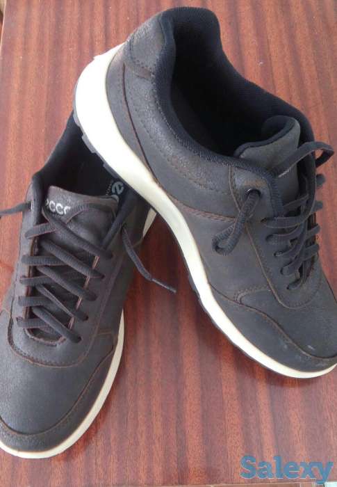 Новые кроссовки, фотография 1