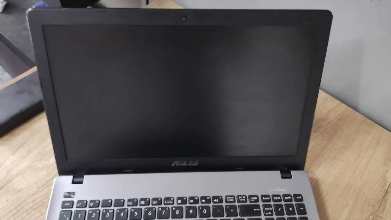 Noutbook ASUS X550C, фотография 5