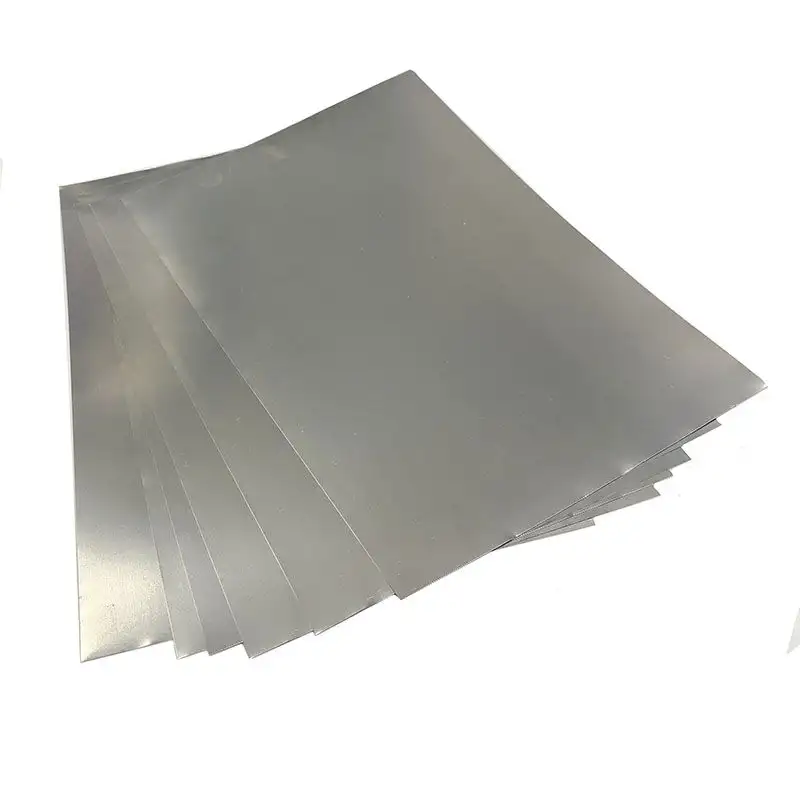 Титановый лист s: 0,06-225 мм, Марка: ВТ1-0; ОТ4-1; ПТ-3В; ВТ6..., Раскр.: 1х2; 0.6х2...м, фотография 1