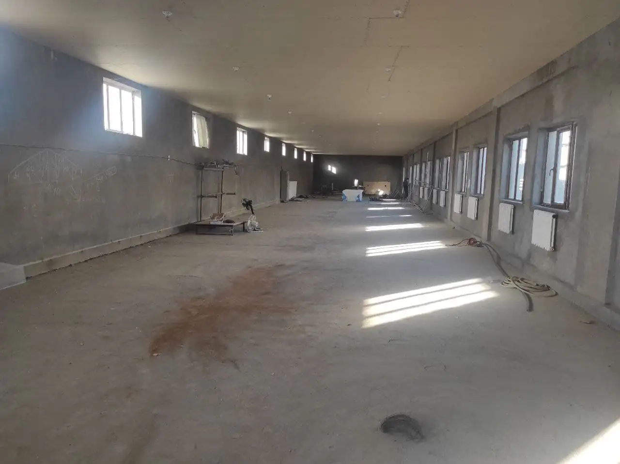 Аренда помещения в Кибрайском районе, район, Зафаробод КФЙ, Красный Водопад, фотография 1