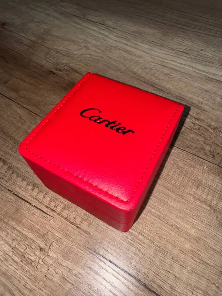 Cartier Santos  классика вне времени, оригинальная коробка, фотография 3