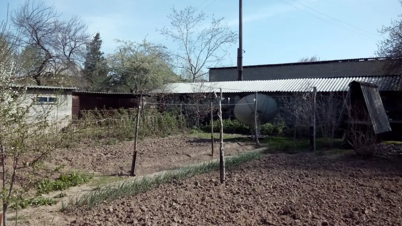 ПРОДАЕТСЯ ЖИЛОЙ ДОМ В АХАНГАРАНЕ (4 комнаты) на участке 8 соток с хозпостройками, фотография 2