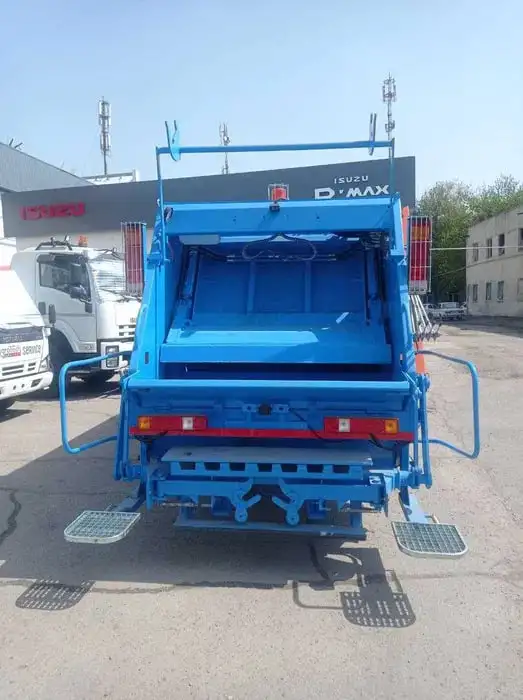 Мусоровоз с доп. опцией Isuzu, фотография 2