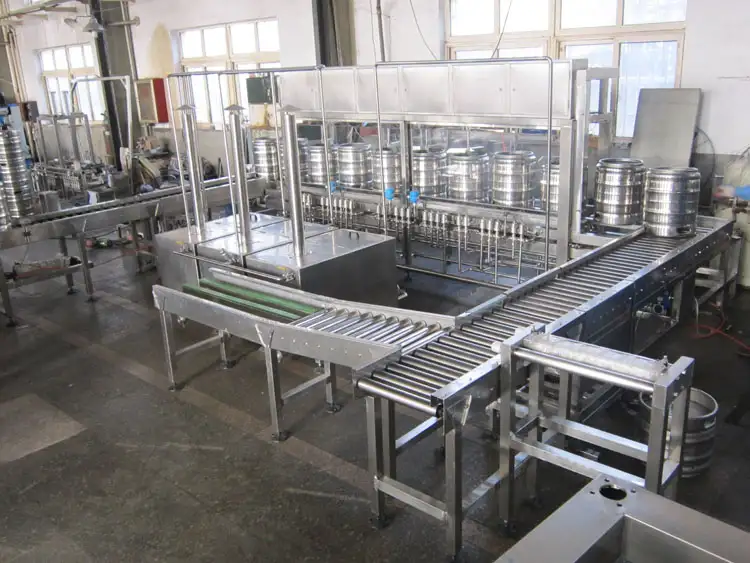 Полностью автоматизированная линия по мойке и наполнению пивных КЕГ бочек, фотография 1