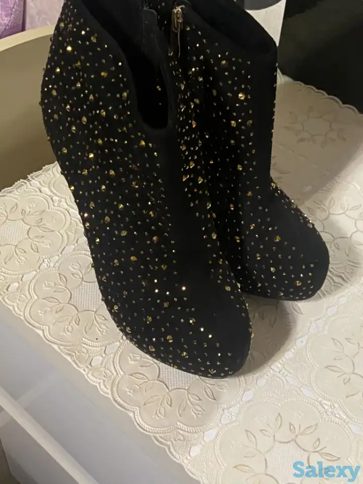 Женская обувь, фотография 2