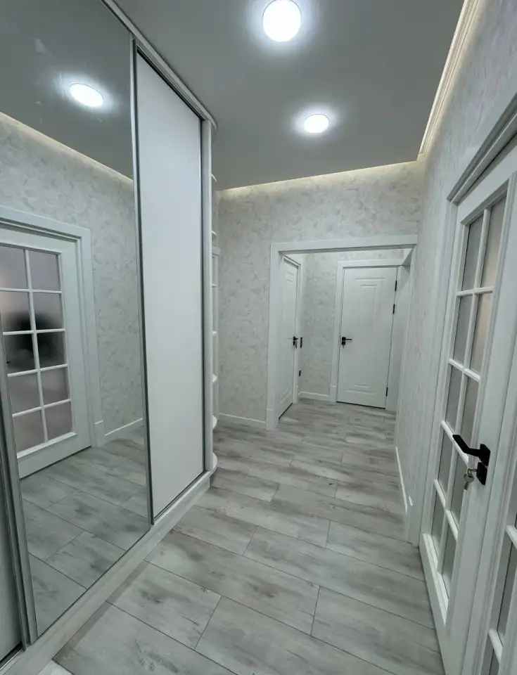 Продаётся квартира с дизайнерским  евроремонтом, фотография 5