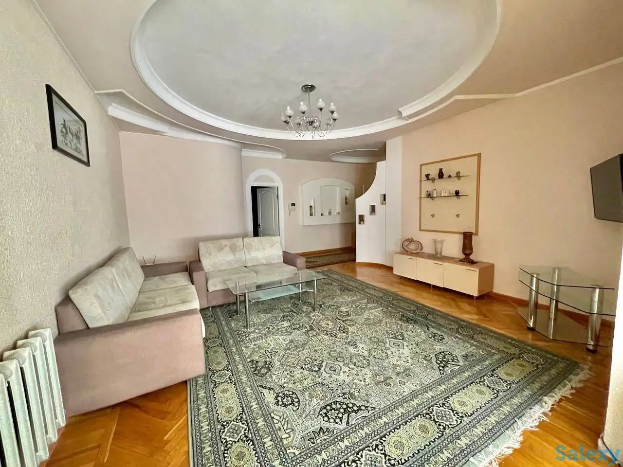 м.Космонавтов,ЦУМ,2-комнатная,1/4,90 м²,ремонт,мебель,техника, фотография 1