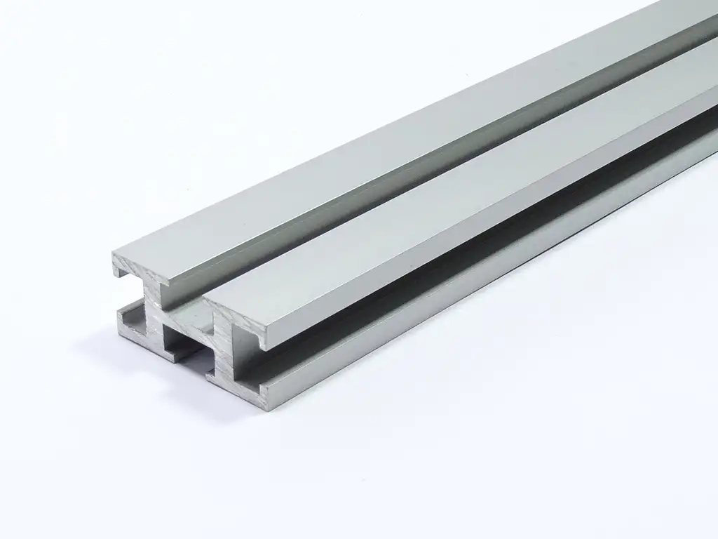 Алюминиевый профиль Разм.1: 4-266 мм, Разм.3: 1,2-60 мм, Разм.2: 1-440 мм, s: 0,35-10 мм, фотография 1