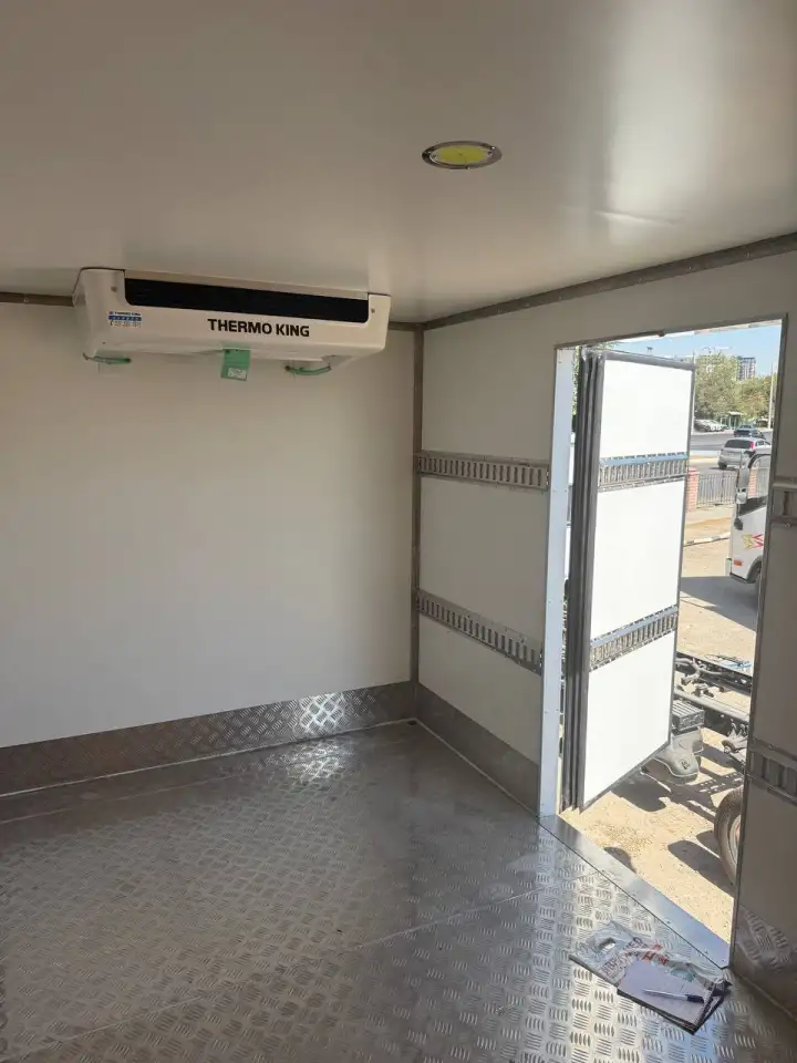 Автофургон рефрижератор FAW Tiger VR -20C 2 т дизель, фотография 5