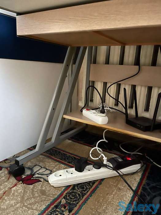 Компьютерный стол, в хорошем состояние., фотография 5