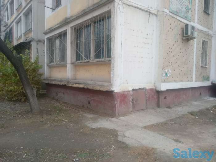Своя картира 2/1/4, Сергели4. Лоджия 2х6. Для магазина, офиса. Торец, остановка, проходимость., фотография 1