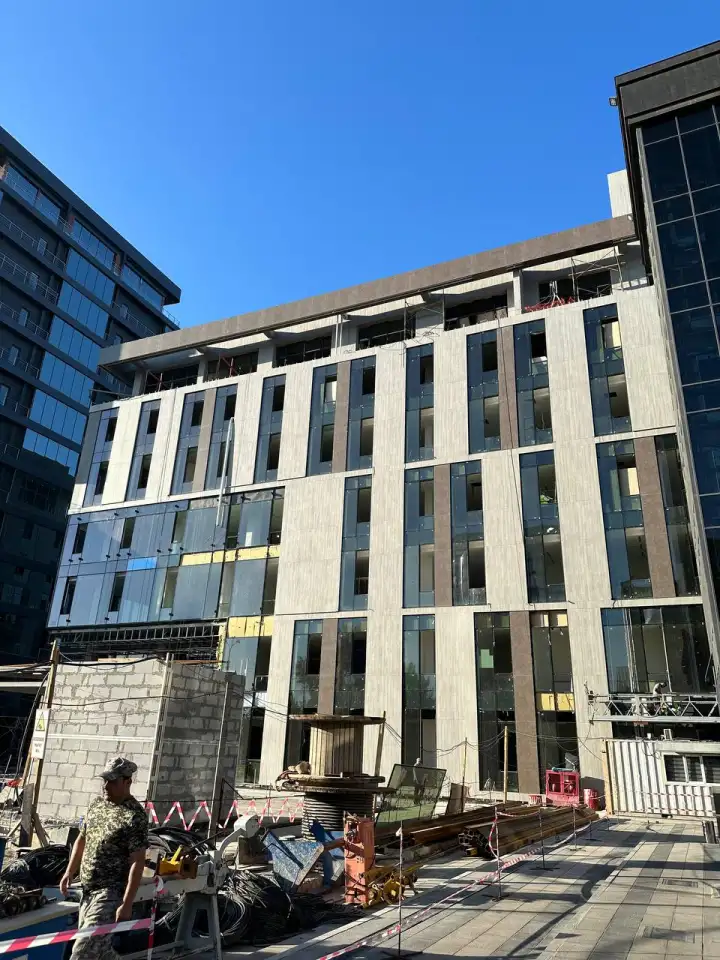 Аренда офисов в бизнес центре в центре города, проспект Амира Темура, улица Абдулла-Кадыри, 3A/1, фотография 1