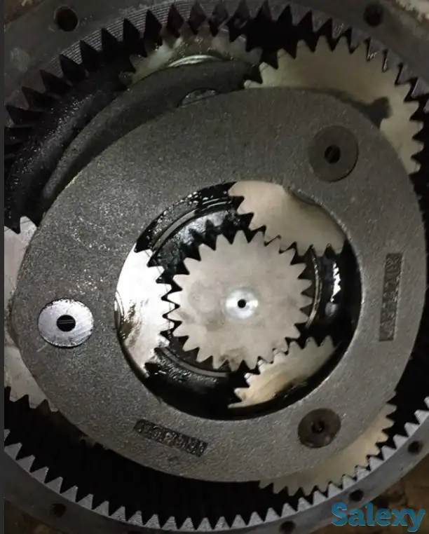 Редуктор хода HITACHI 350  восстановленный, фотография 1