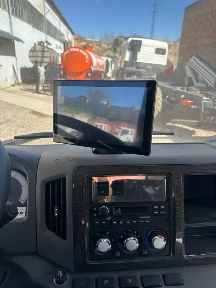 Автотопливозаправщик Бензавоз 7m FAW Tiger V, фотография 9