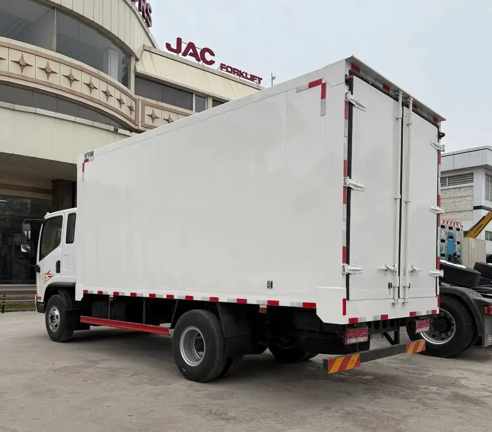 Автофургон изотермический FAW Tiger V, VUM1110 24,2 м3, фотография 4