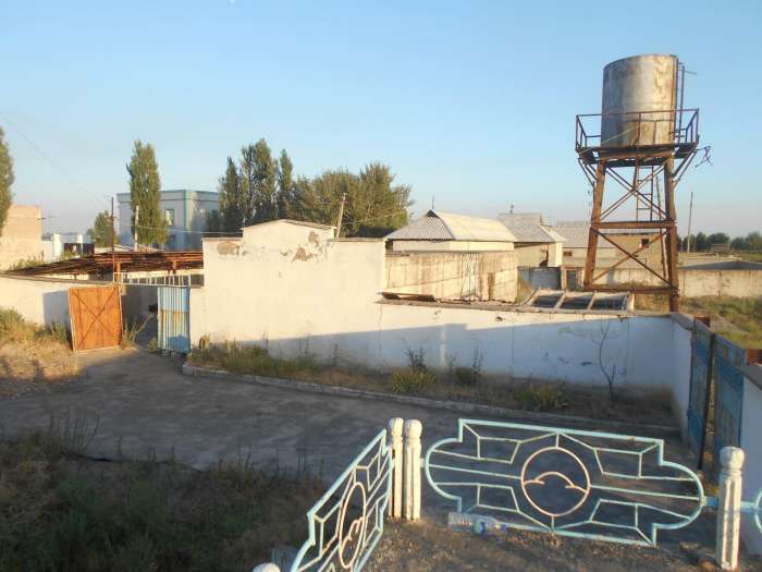 Тошкент вилоятида   бизнес очишга кизиккан одамлар учун 1гектарли  кулай хусусий уй жой хамма иш фаолияларига мос., фотография 9