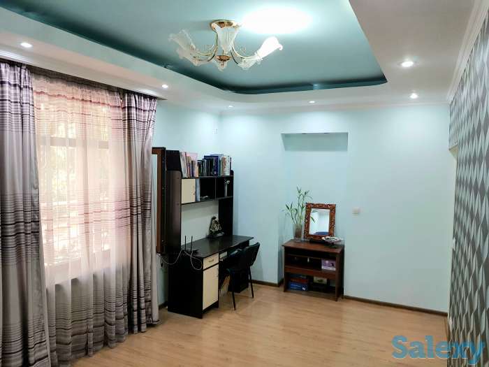 Продается Гостиница Россия 4/1/4 Мирабад Кунаева  Ойбек, фотография 1