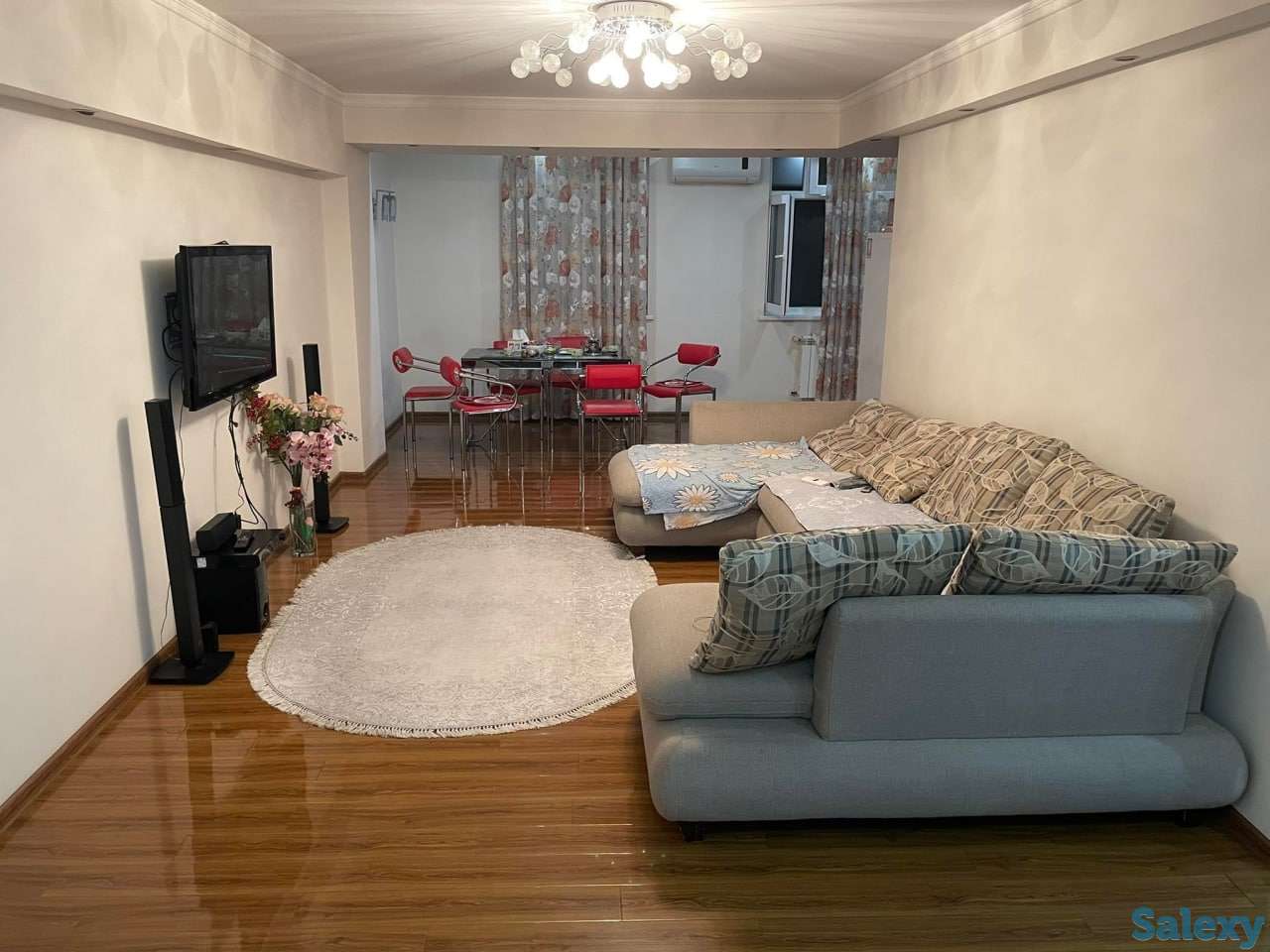 Ц-5 продаётся отличная квартира - 4 переделанная в 3, фотография 1