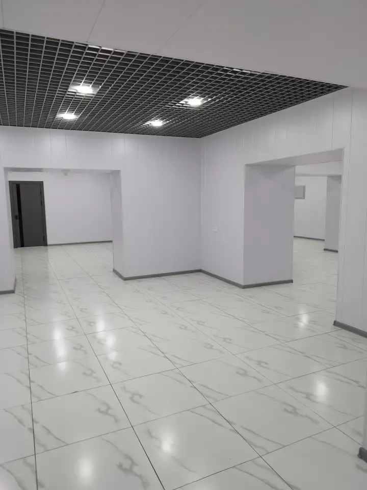 Ц-1 Аренда коммерческого помещения в центре 270 м2 ор-р 6 роддом 2 900 у.е., фотография 1