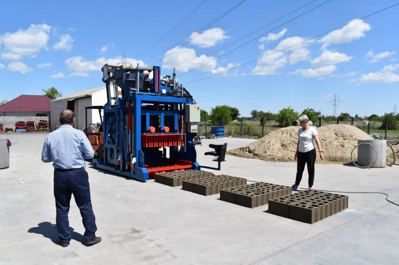 Вибропресс мобильный Svemlo SUMAB 4800., фотография 1