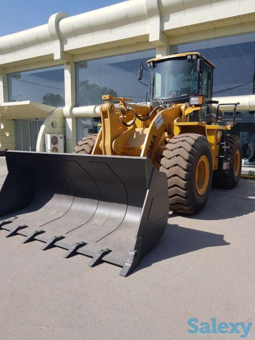 Фронтальный погрузчик, фотография 1