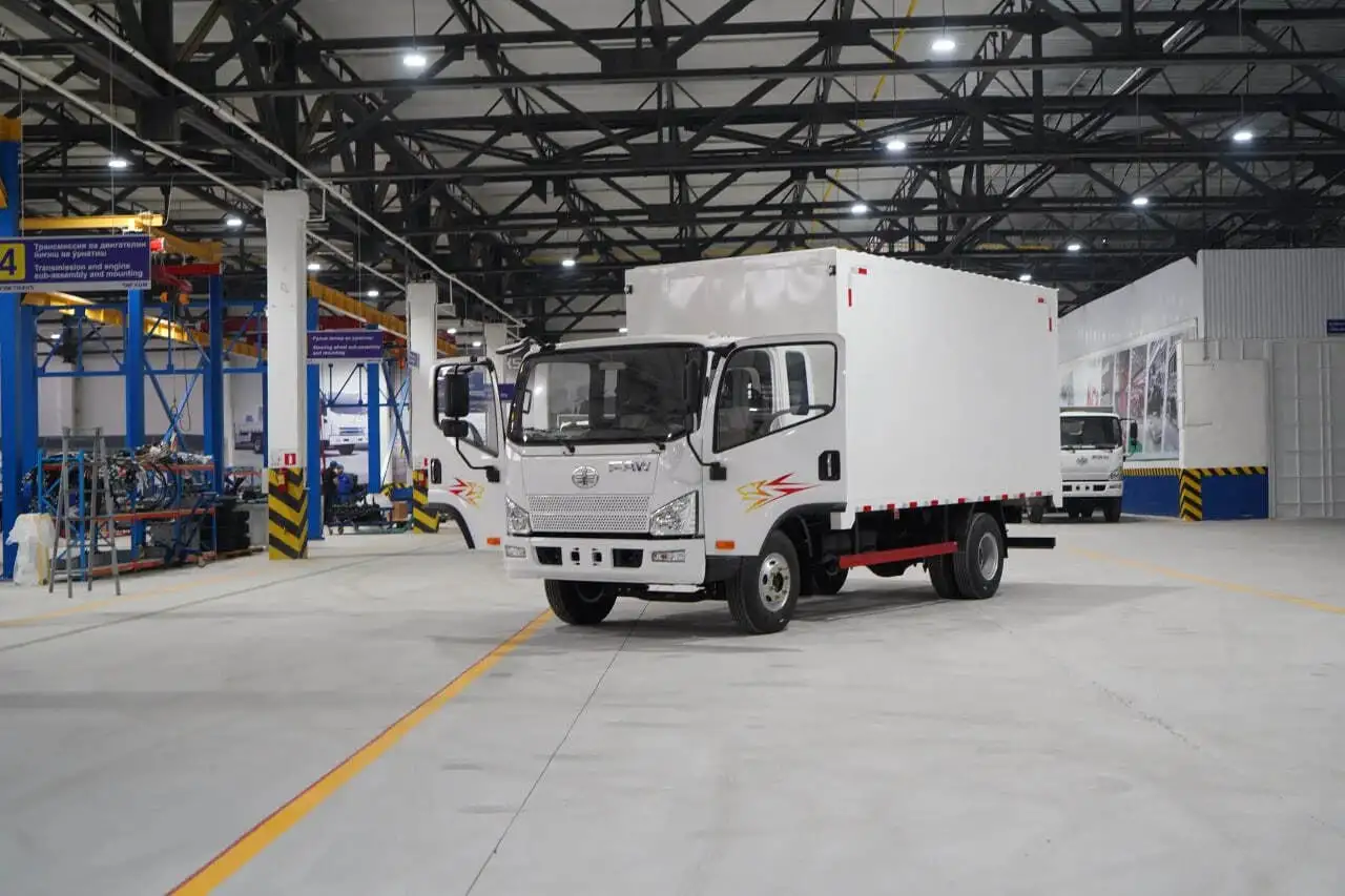 Автофургон цельнометаллический  FAW Tiger VH 5 т бензин метан, фотография 6