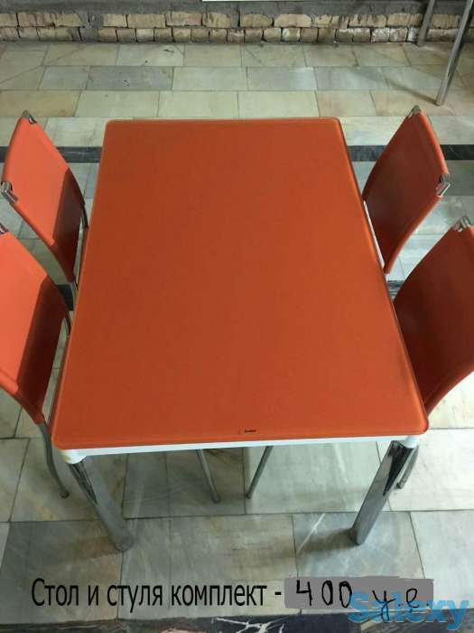 Комплект стол и 4 стула, фотография 1