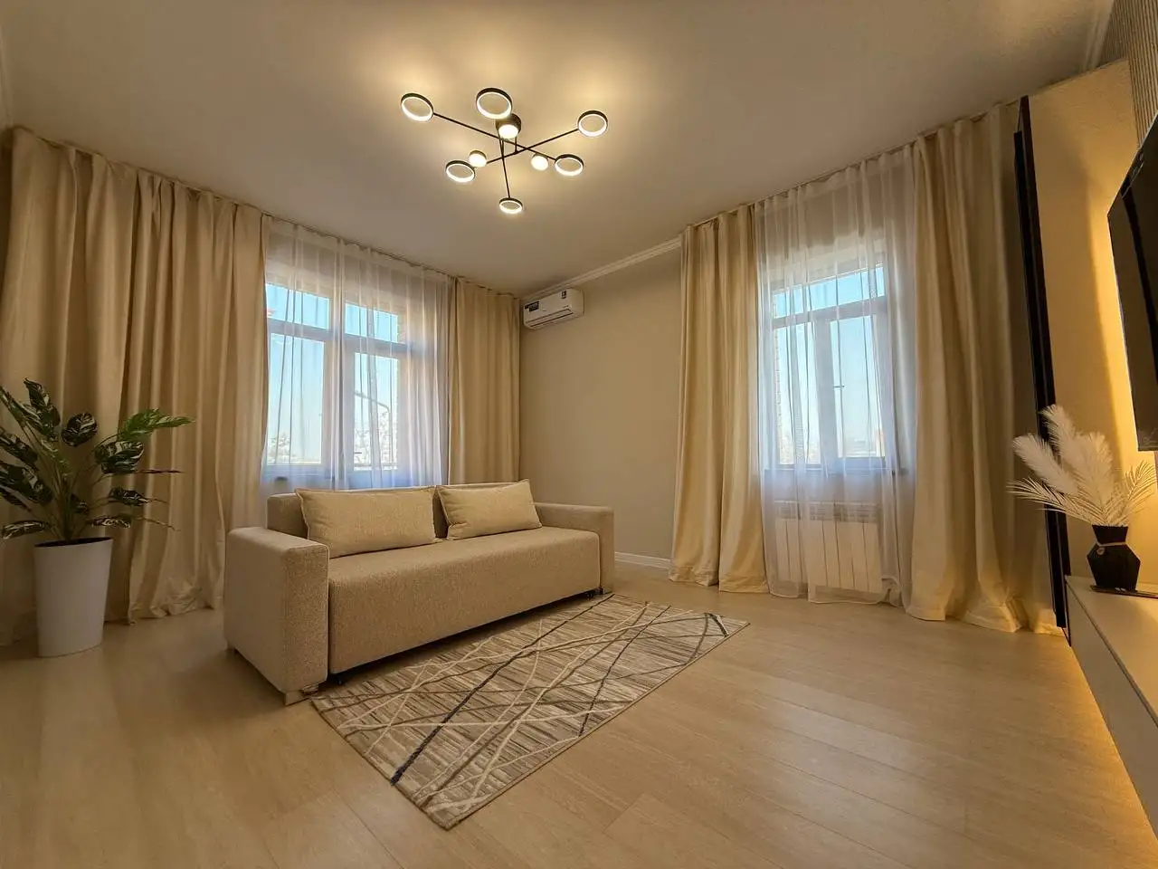 Продам новый евролюкс 2/3/5 улМироншох жкГолден хаус 51кв.м, фотография 2