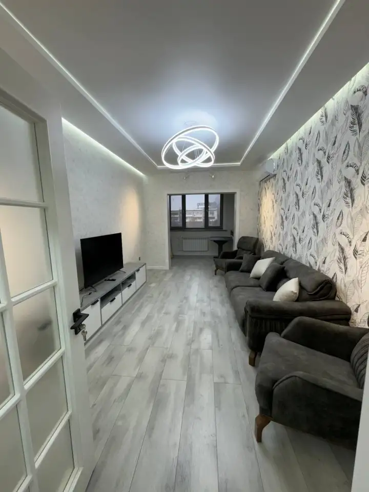 Продаётся 3х-комнатная квартира с дизайнерским ремонтом, фотография 2