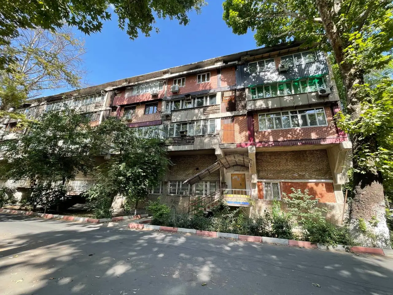 Сдаю 234 на Ц-1 квартира аккуратная в центре, фотография 1