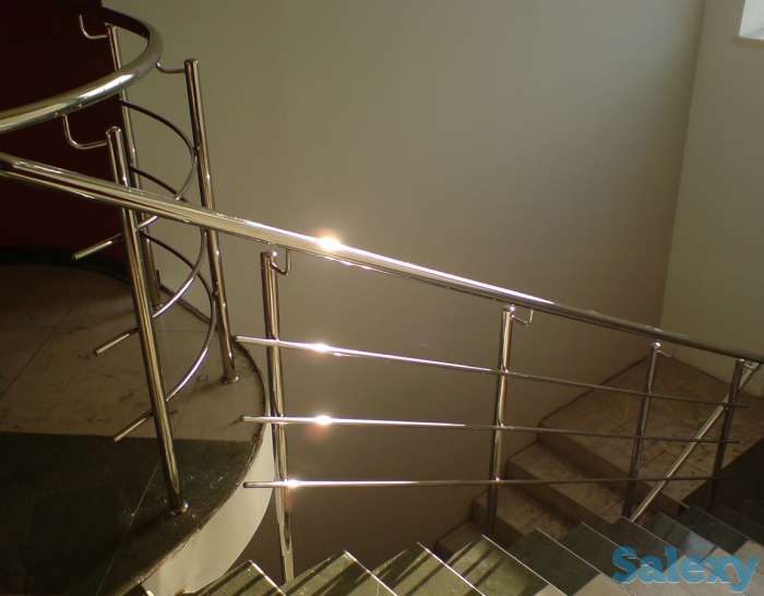 Перилла из нержавейки и стекла, ограждения из нержавеющей тали и каленного стекла. Перила для лестниц., фотография 1