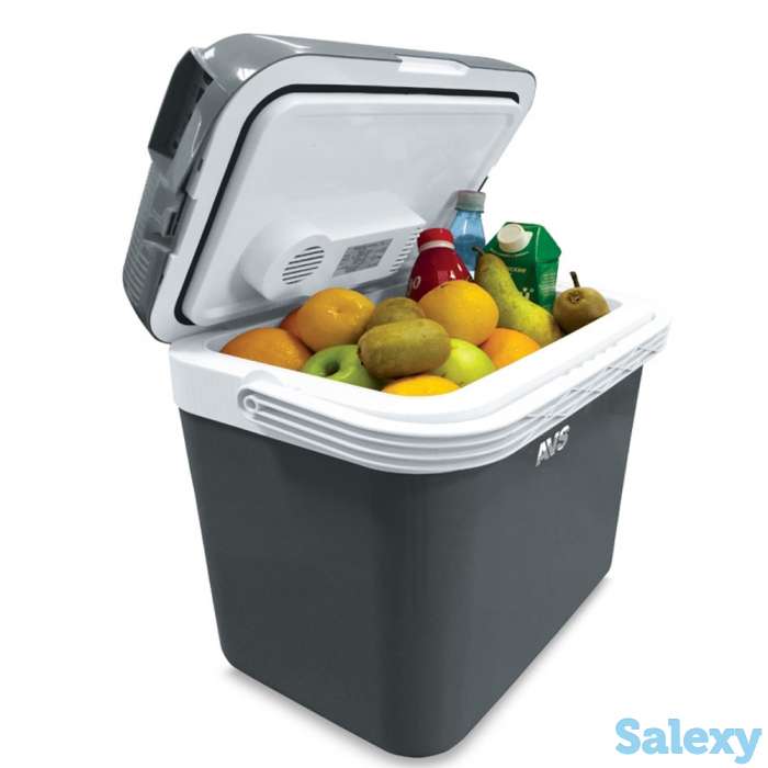 Автомобильный термоконтейнер (холодильник), фотография 1