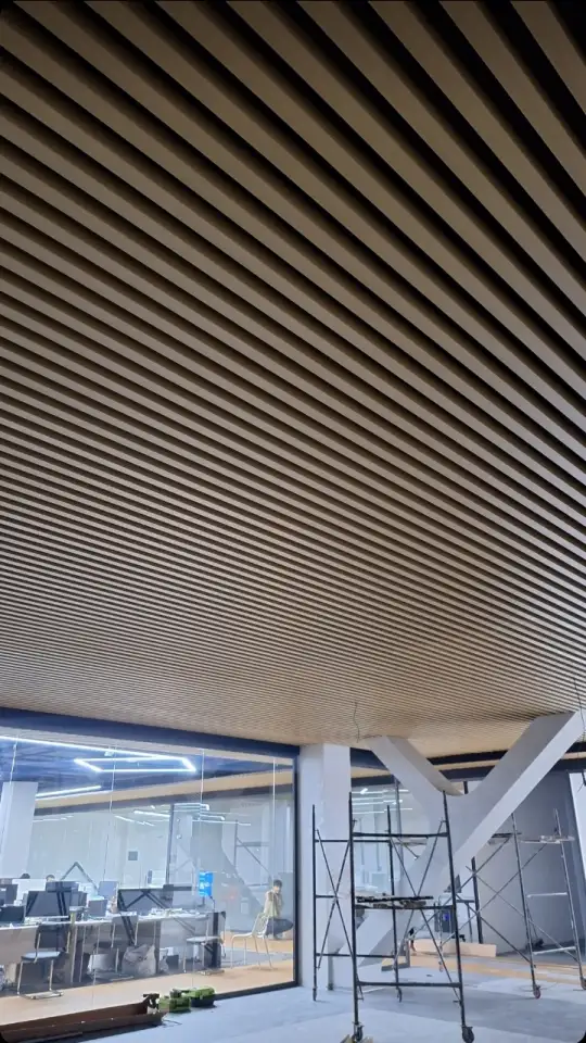 Реечный потолок, который лайкают!, фотография 1