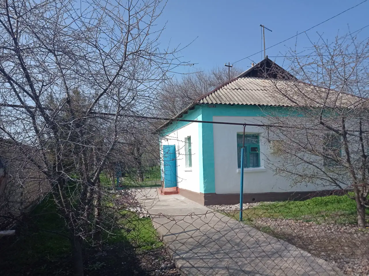 Продаётся Дом! Рядом всё необходимое: Школа, садик, магазины, автосервис!, фотография 1