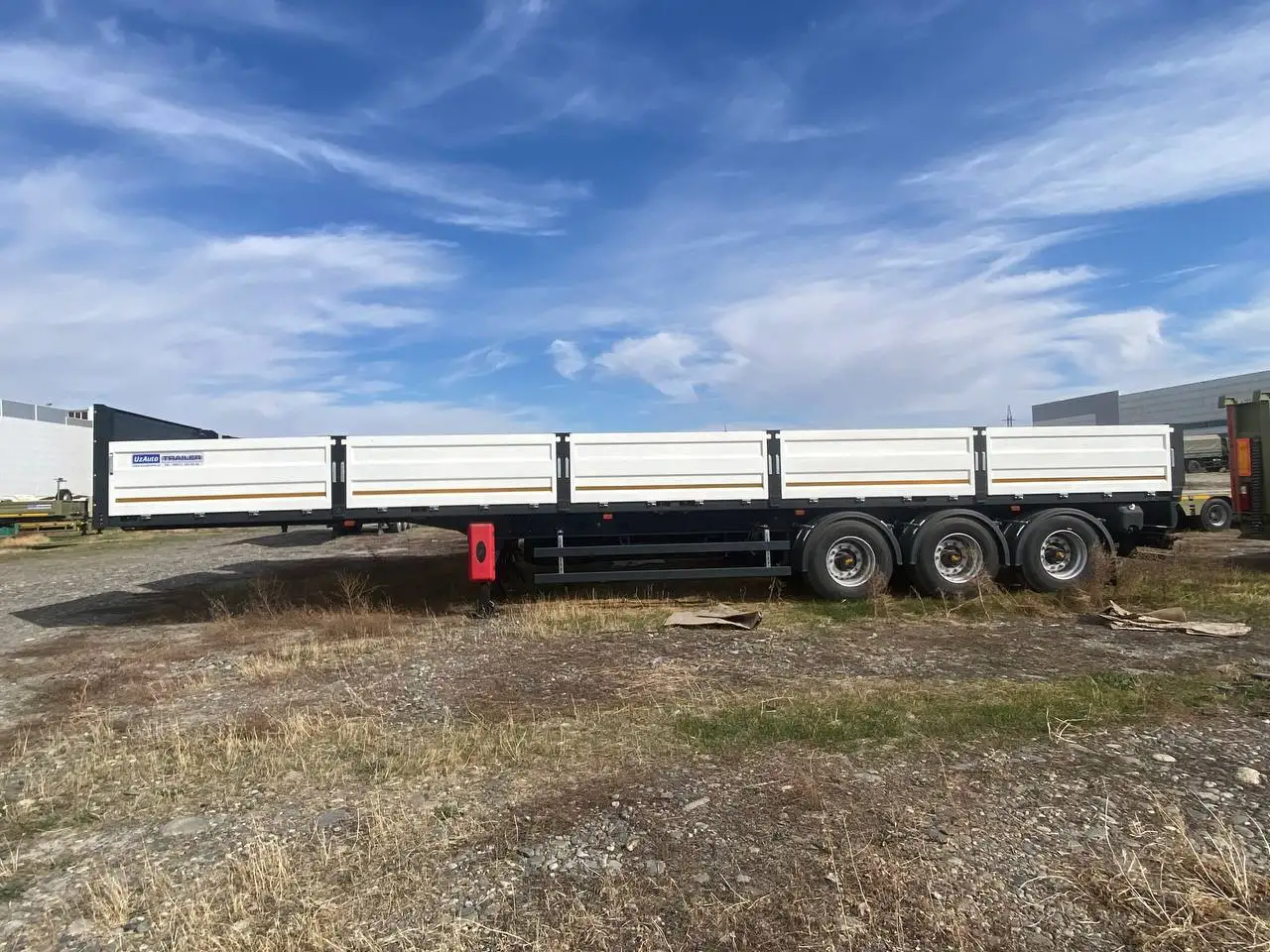 Полуприцеп контейнеровоз бортовой, фотография 2