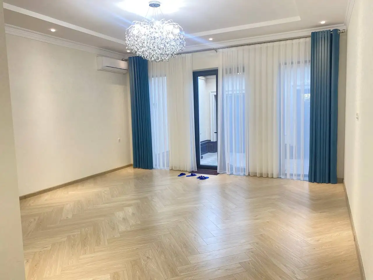 Сдам Новый Евродом 2.5 сотки 4 спальни ул. Саламатина 4500 у.е., фотография 3