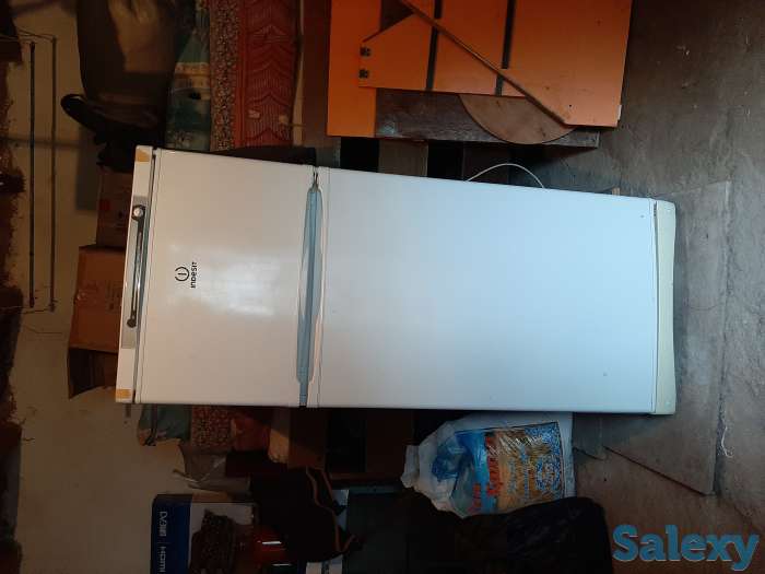 Срочно продам холодильник Indesit  в отлисном состоянии, фотография 2