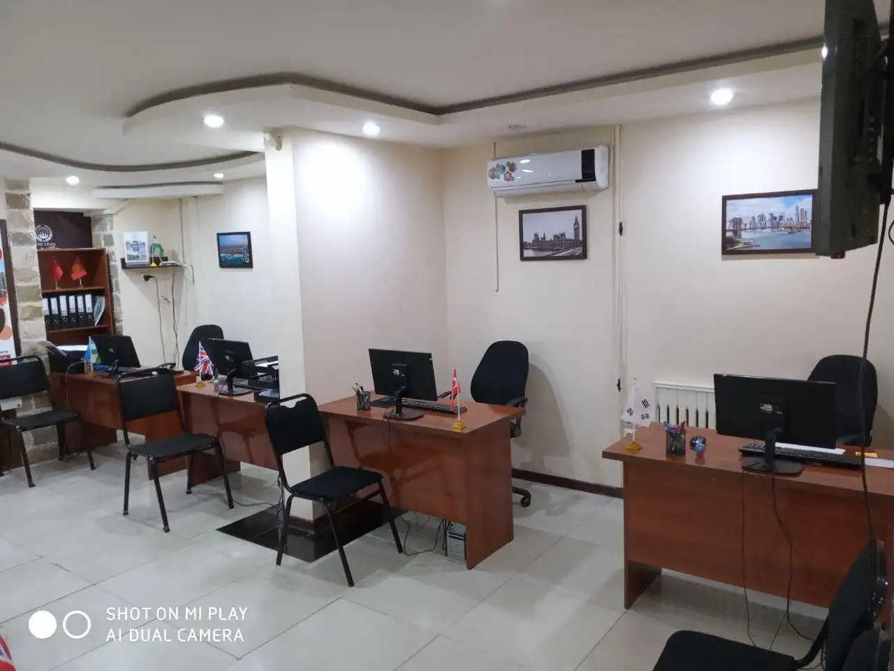 Новомосковская от владельца помещение , можно под офис, неж фонд 1 этаж вдоль дороги, фотография 5